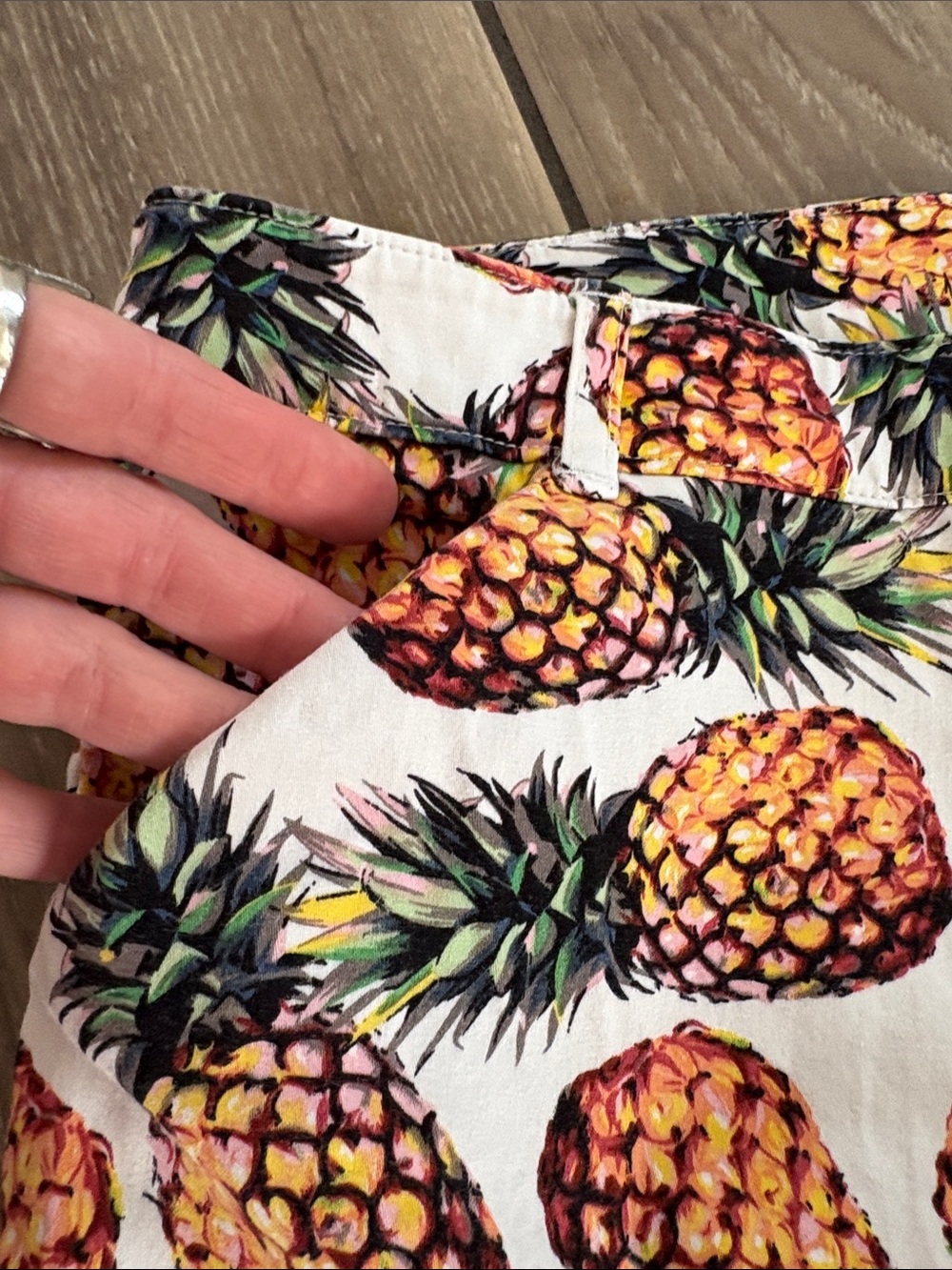 Nicole Miller lightweight cotton Pineapple Print Women’s Summer Shorts Size 10 - Picture 5 of 7